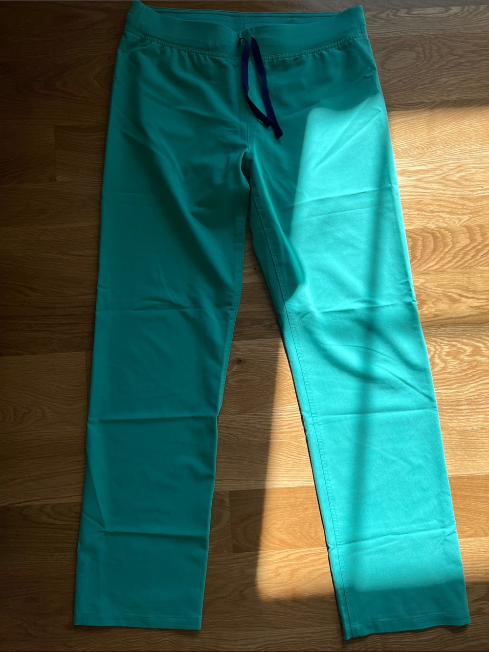Figs Surgical Green Drawstring Scrub Pant